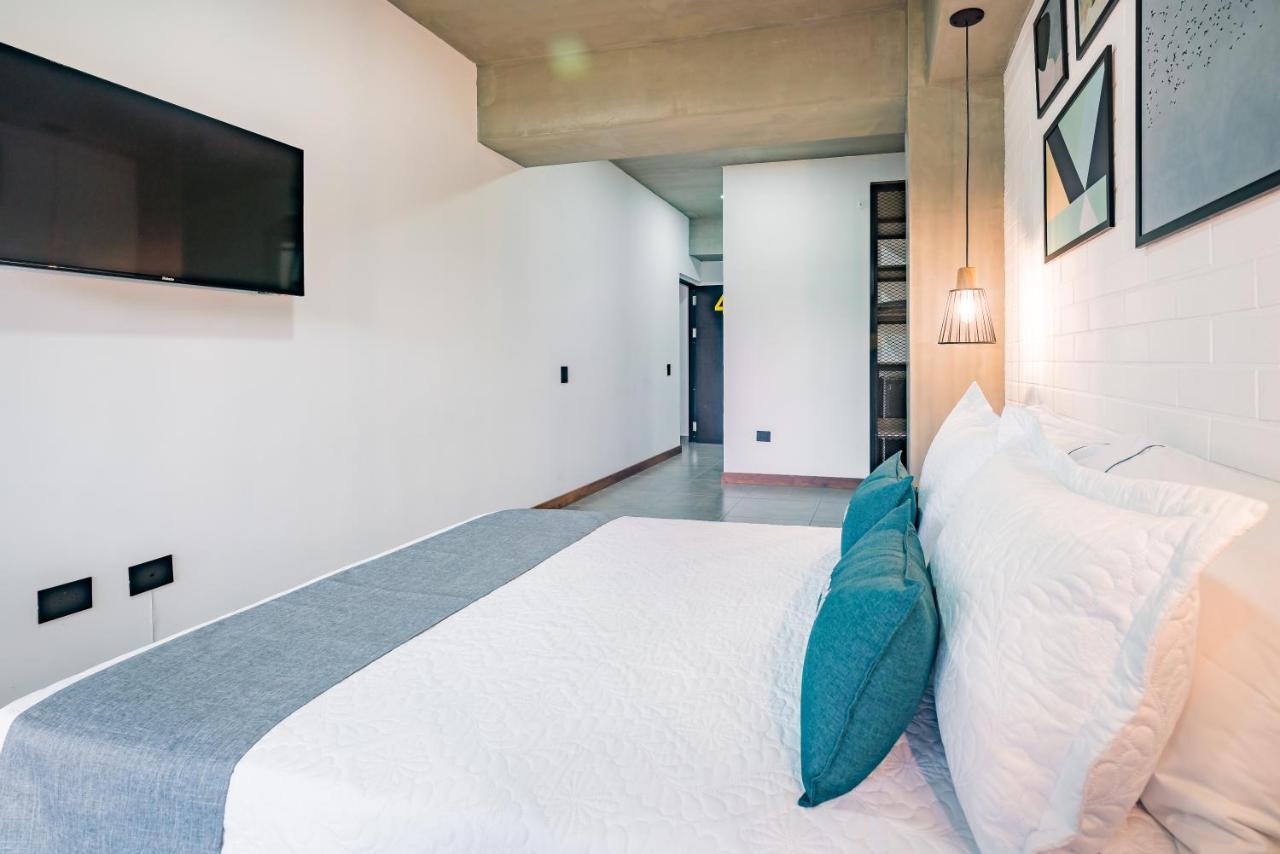 Loft 32 Medellin Living Aparthotel Ngoại thất bức ảnh