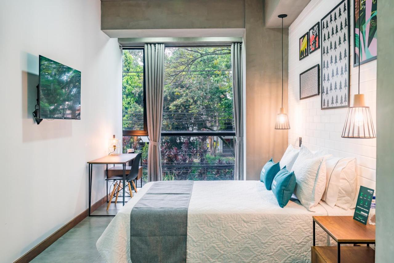Loft 32 Medellin Living Aparthotel Ngoại thất bức ảnh