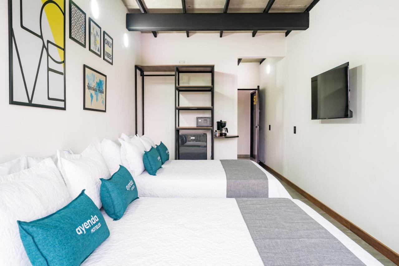 Loft 32 Medellin Living Aparthotel Ngoại thất bức ảnh