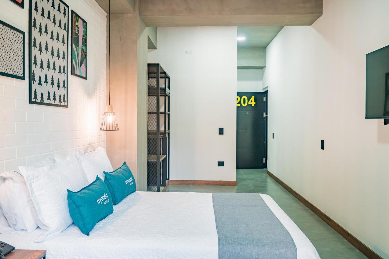 Loft 32 Medellin Living Aparthotel Ngoại thất bức ảnh